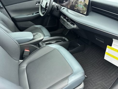 New 2026 Nissan Leaf SV+ w/ Illuminated Package FWD image 15
