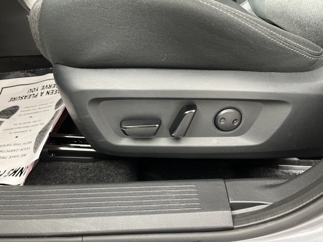 Used 2026 Nissan Rogue SV FWD image 28