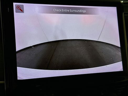 Used 2023 Jeep Grand Cherokee Limited image 23