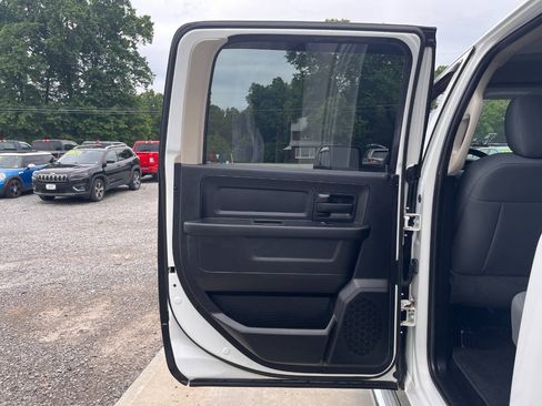 Used 2014 RAM 2500 Tradesman w/ Chrome Appearance Group AWD/4WD image 21