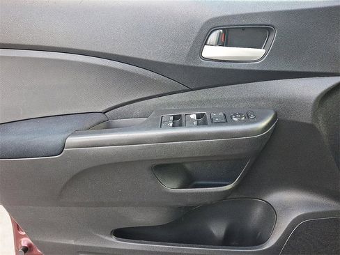 Used 2015 Honda CR-V LX image 11