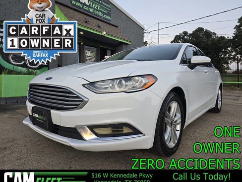 Used 2018 Ford Fusion SE image 1