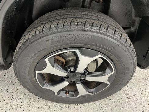 Used 2019 Jeep Renegade Trailhawk w/ Cold Weather Group II image 36