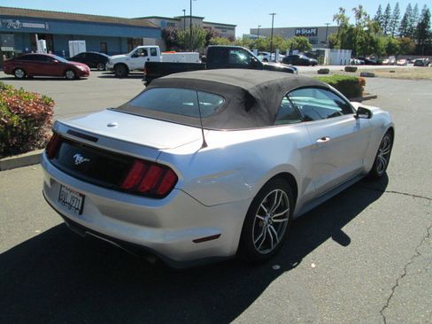 Used 2015 Ford Mustang Premium RWD image 4