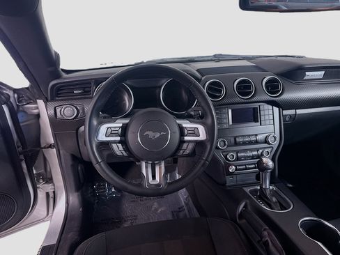 Used 2019 Ford Mustang Coupe image 17