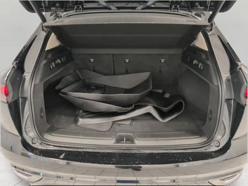Used 2023 Buick Envision Essence w/ Sport Touring Package FWD image 17