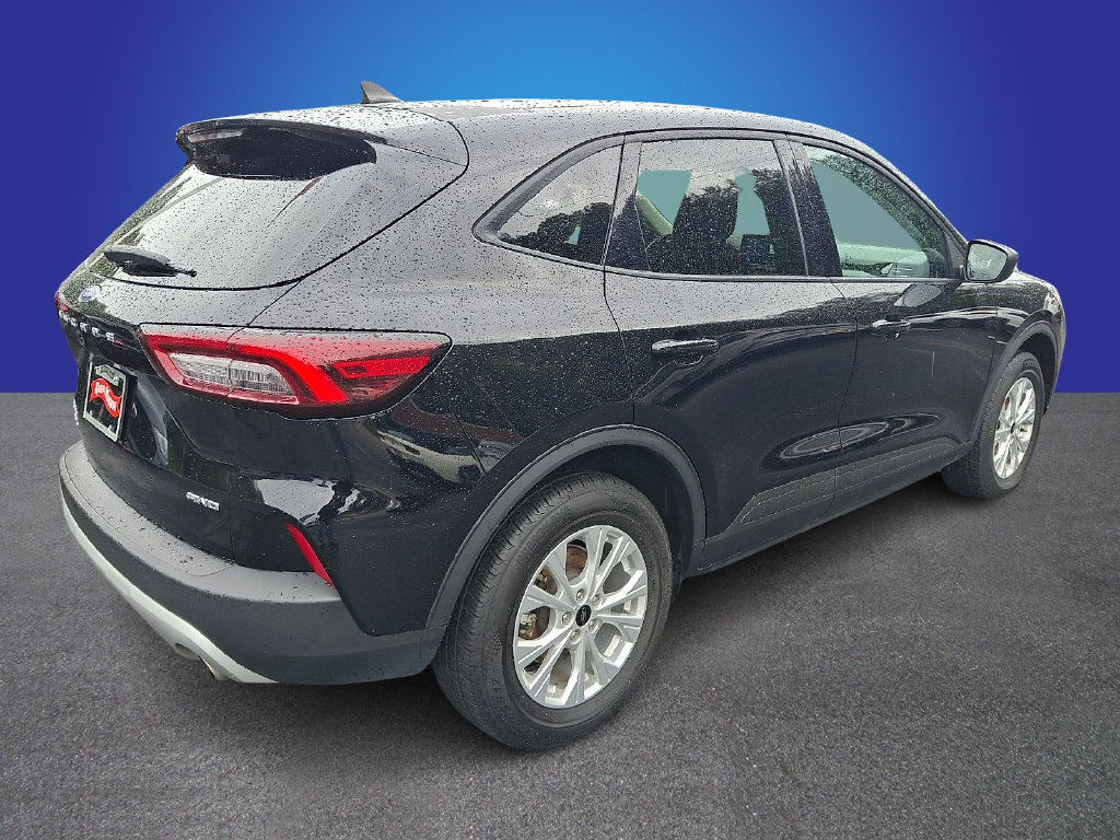 Used 2025 Ford Escape Active AWD/4WD image 4