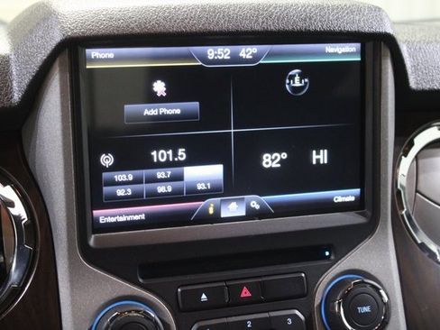 Used 2015 Ford F350 Lariat image 13