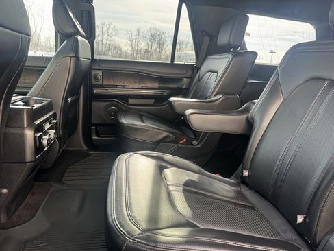 Used 2021 Ford Expedition Limited image 14
