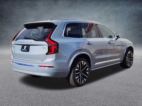 New 2026 Volvo XC90 T8 Plus w/ Protection Package Premier image 7