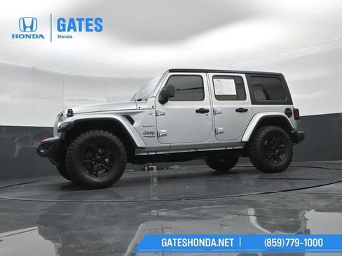 Used 2022 Jeep Wrangler Unlimited Sahara AWD/4WD image 41