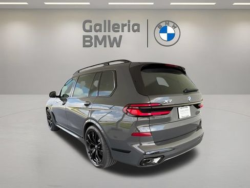 Used 2026 BMW X7 xDrive40i w/ M Sport Package AWD/4WD image 3