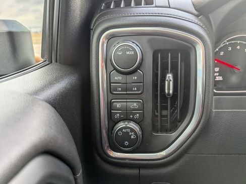 Used 2022 Chevrolet Silverado 1500 RST image 22