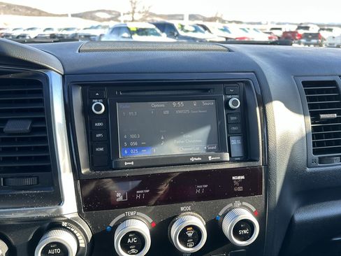 Used 2018 Toyota Sequoia TRD Sport image 27