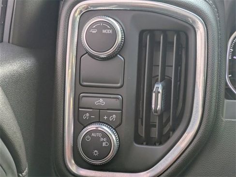 Used 2021 GMC Sierra 1500 SLE w/ Preferred Package image 28