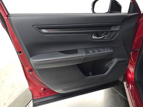 Used 2025 Honda CR-V Sport image 14