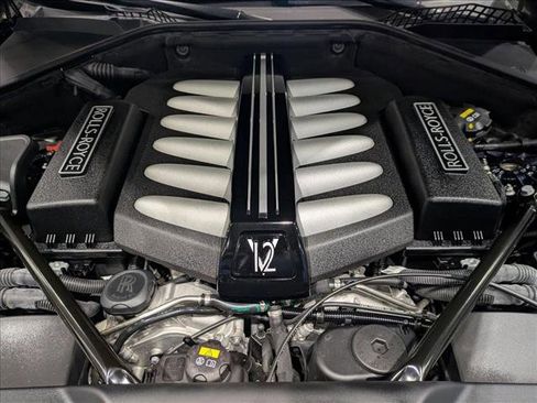 Used 2019 Rolls-Royce Dawn RWD image 22