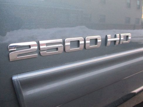 Used 2013 Chevrolet Silverado 2500 LT w/ Interior Plus Package image 10