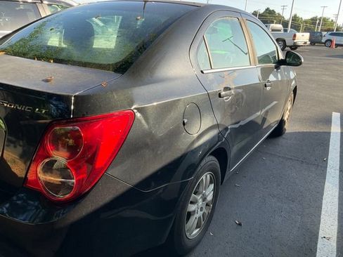 Used 2014 Chevrolet Sonic LT FWD image 8