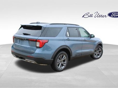 New 2026 Ford Explorer Active AWD/4WD image 3