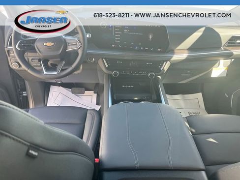 New 2026 Chevrolet Suburban LT w/ Comfort Package image 19