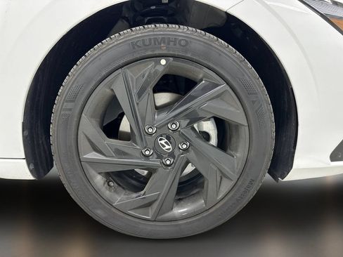 Certified 2026 Hyundai Elantra Sport FWD image 11