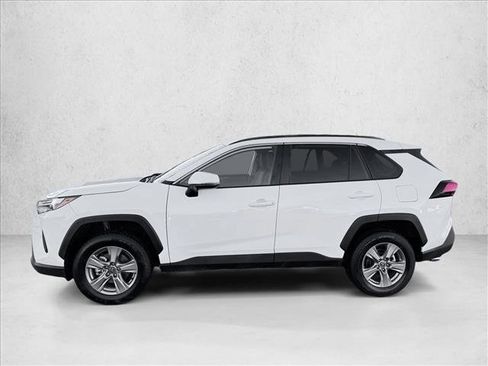 Used 2025 Toyota RAV4 XLE image 4