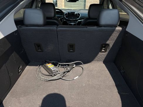 Used 2017 Chevrolet Volt Premier w/ Driver Confidence II Package FWD image 15