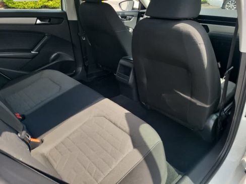 Used 2021 Volkswagen Passat 2.0T S FWD image 24