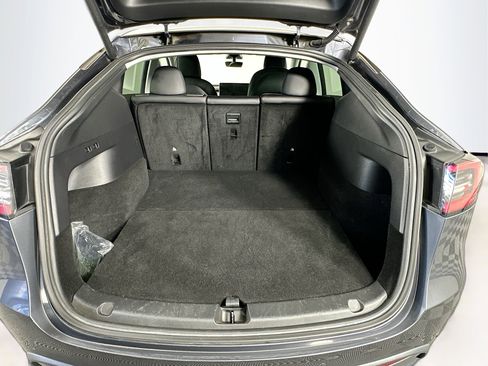 Used 2022 Tesla Model Y Performance image 26