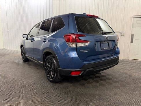 Used 2023 Subaru Forester Base image 3