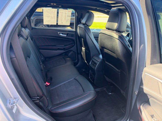 Used 2021 Ford Edge ST-Line AWD/4WD image 15