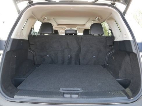 Certified 2021 Nissan Rogue SV w/ Premium Package AWD/4WD image 18
