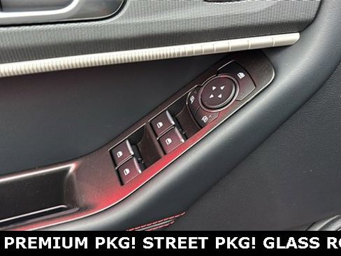 New 2026 Ford Explorer ST-Line w/ ST-Line Street Pack image 10