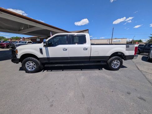 Used 2019 Ford F250 Lariat w/ Chrome Package AWD/4WD image 4
