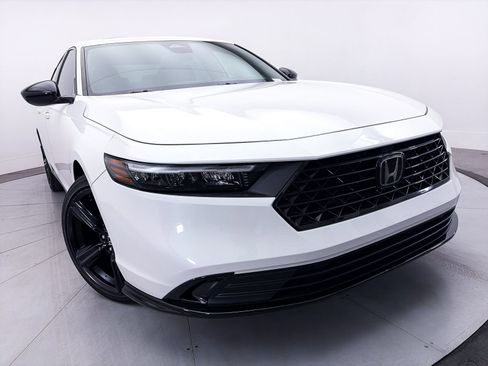 Used 2023 Honda Accord Sport image 8