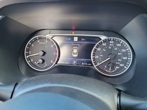 Used 2025 Nissan Sentra SR w/ SR Premium Package image 19