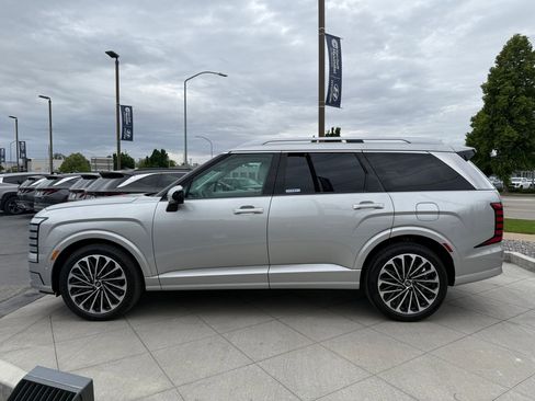 Used 2026 Hyundai Palisade Calligraphy AWD/4WD image 9