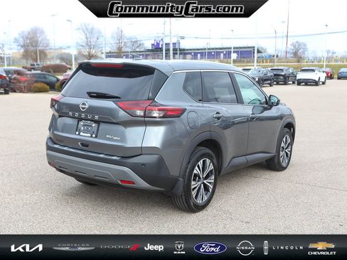 Used 2023 Nissan Rogue SV w/ SV Premium Package image 8