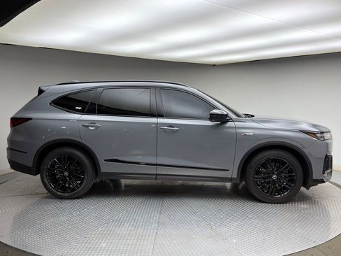 Used 2025 Acura MDX A-Spec image 4