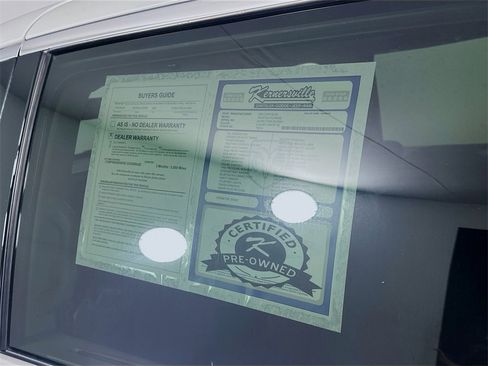 Used 2020 Chrysler Pacifica Touring image 35