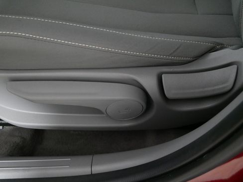 Used 2023 Hyundai Elantra SEL image 20