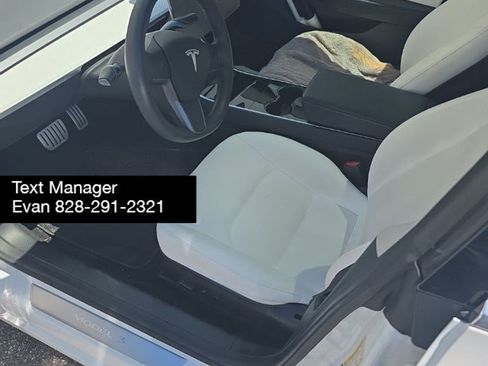 Used 2020 Tesla Model 3 Performance AWD/4WD image 9