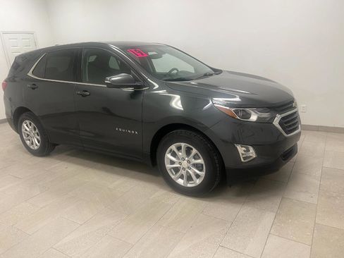 Used 2019 Chevrolet Equinox LT image 3