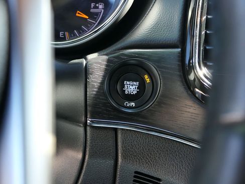 Used 2019 Jeep Grand Cherokee High Altitude image 15