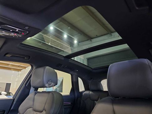 Used 2025 Audi Q5 e Premium Plus w/ Premium Plus Package image 24