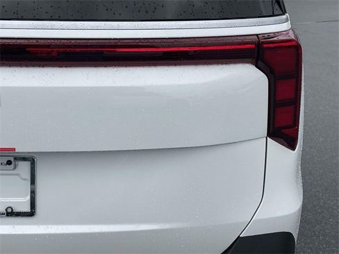 New 2026 Kia Carnival LXS image 16