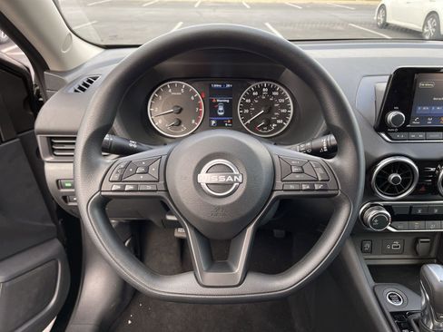 Used 2024 Nissan Sentra S FWD image 11