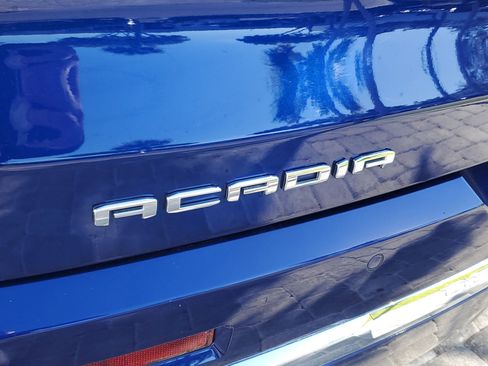 Used 2023 GMC Acadia Denali w/ Denali Ultimate Package image 7