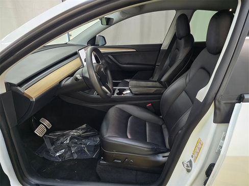 Used 2022 Tesla Model Y Performance image 20